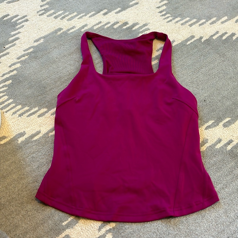 Lululemon tank